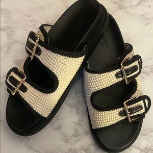 Universal Threads Kylie Crotchet Cream and Black Buckle Slide Sandals